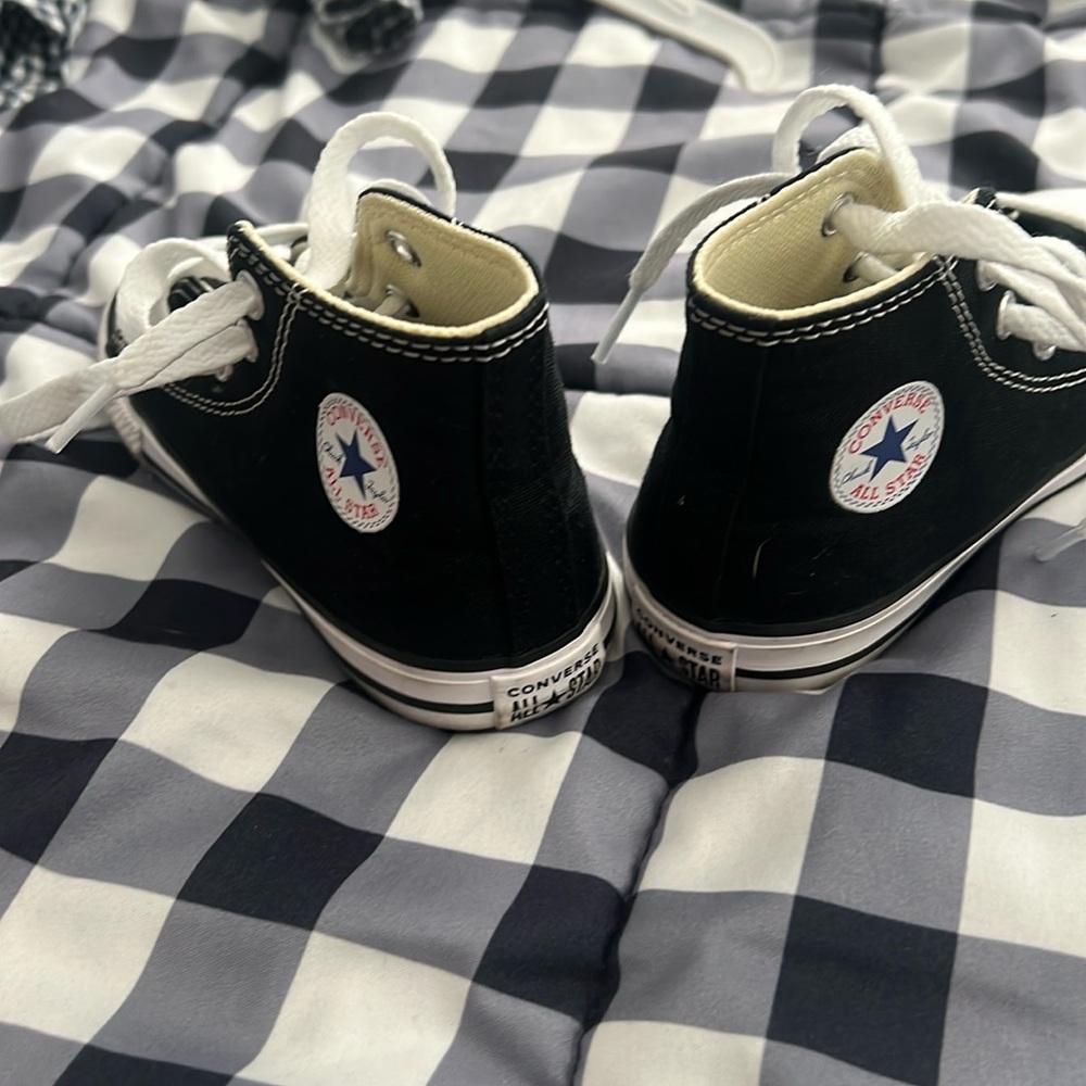 Converse chucks size 8 toddler